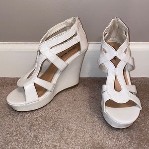 White TOP Moda Wedges